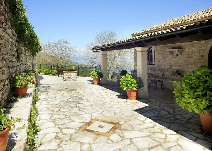 Villa Thresher's House *