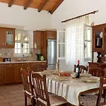 Thresher's House * Méngoulas